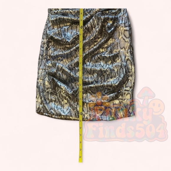 NWT Nookie Blind Date Metallic Edgy Mini Dress Silver Snakeskin Size S Bodycon - Picture 9 of 9